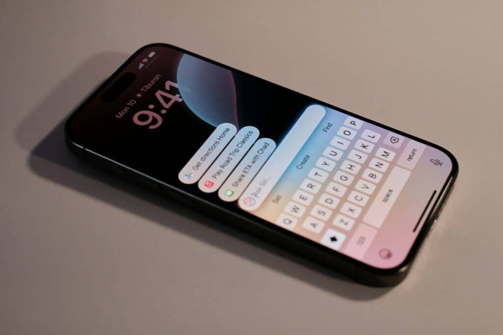 Apple Intelligence 可將 APP 通知整理成摘要，協助使用者更快掌握重點事件 